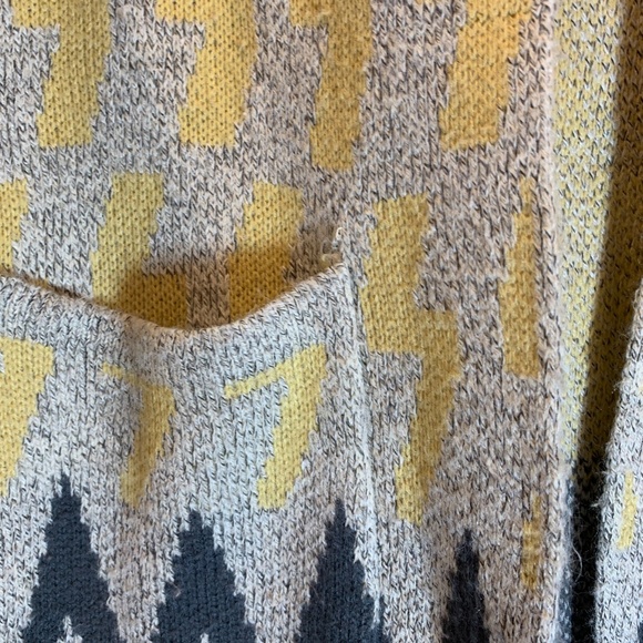 Sioni – Long Open-Front Knit Cardigan - Picture 9 of 10